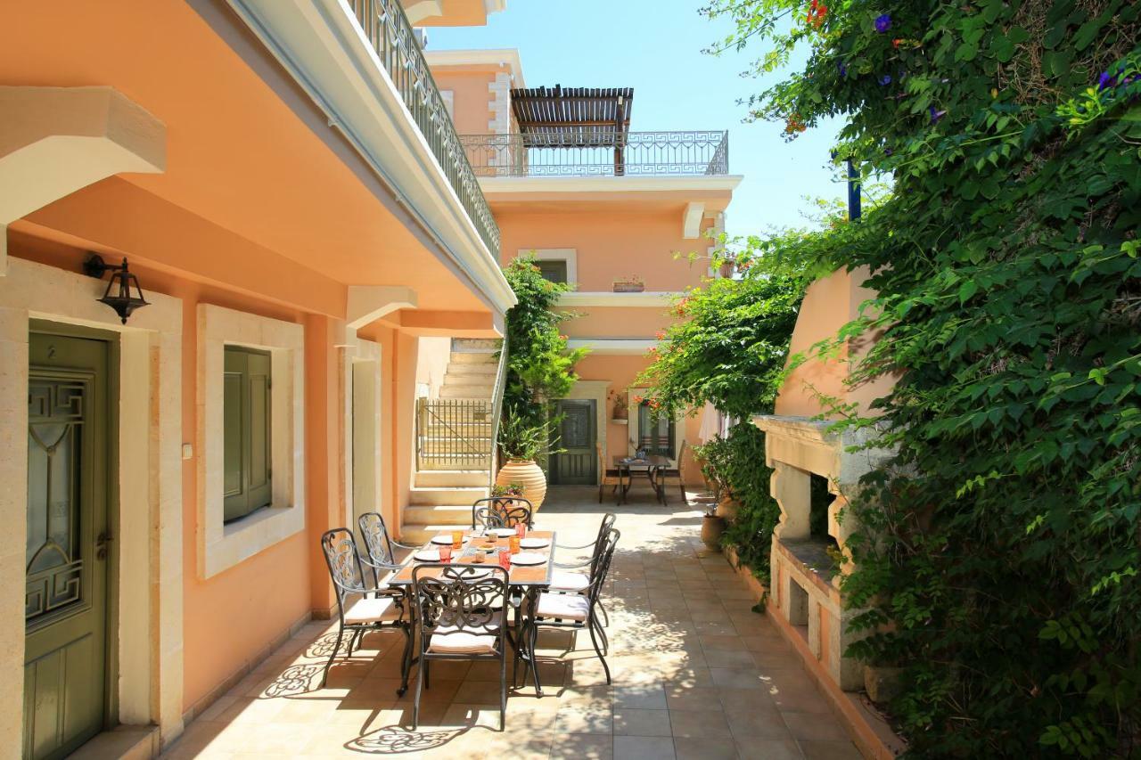 Villa Pasiphae 卡米拉日 外观 照片