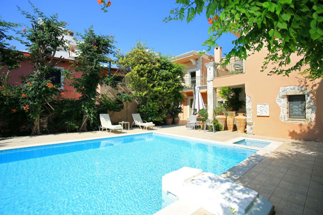 Villa Pasiphae 卡米拉日 外观 照片