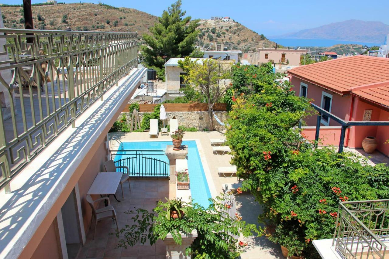 Villa Pasiphae 卡米拉日 外观 照片